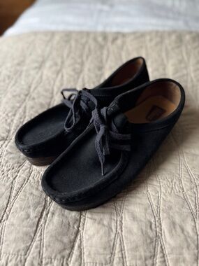 Clarks Women's Black Suede Wallabee Loafers